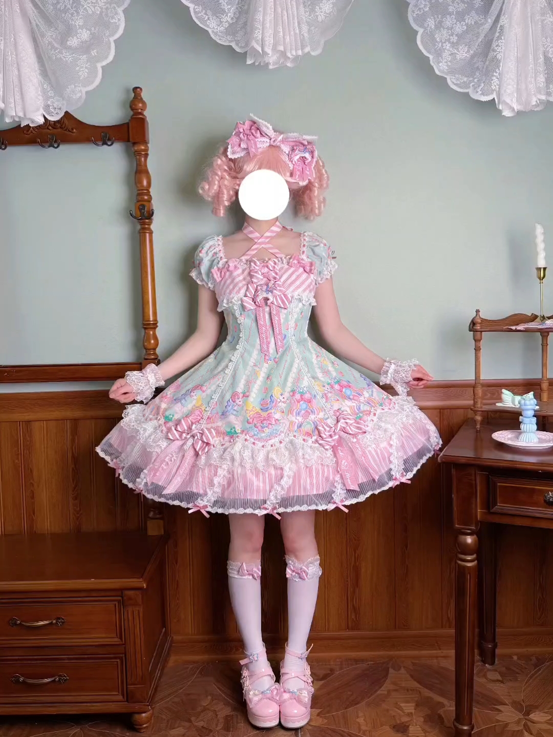 不得不说六片裁尊嘟好好看！粉粉嫩嫩的小甜裙～