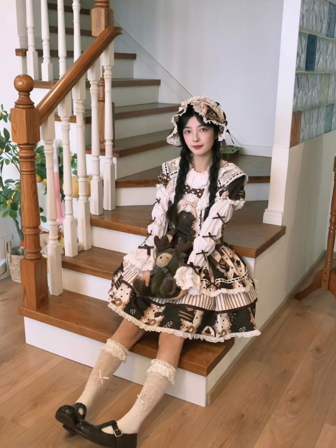 好有doll感的一套，穿上真的很洋娃娃的感觉，这种棕色系的搭配就很甜美很日常
