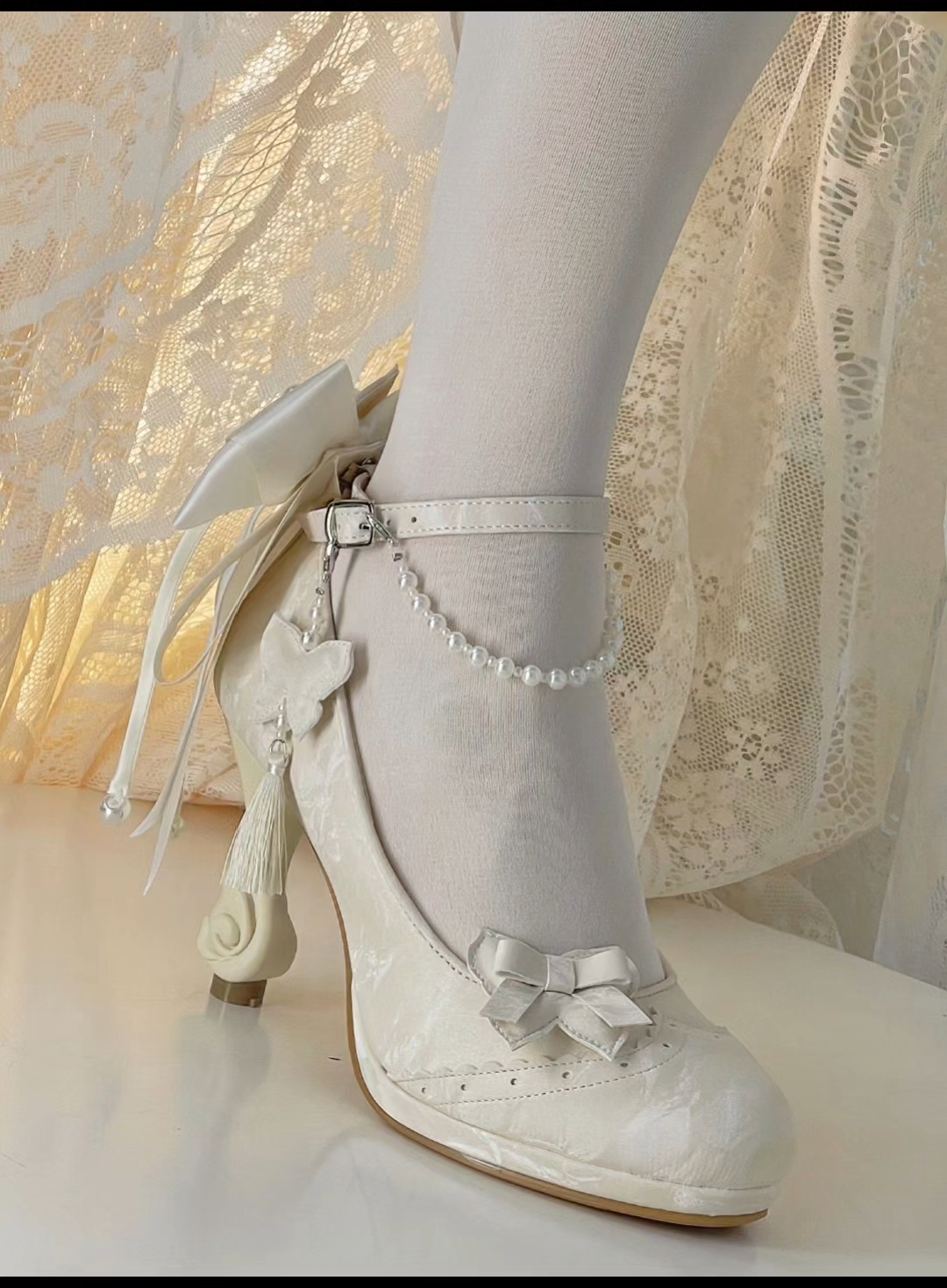 今日份lo鞋种草-鸢尾诗 上脚真的有种优雅大小姐的感觉#桃小坞 #Lolita鞋 #lo鞋安利 #高跟鞋