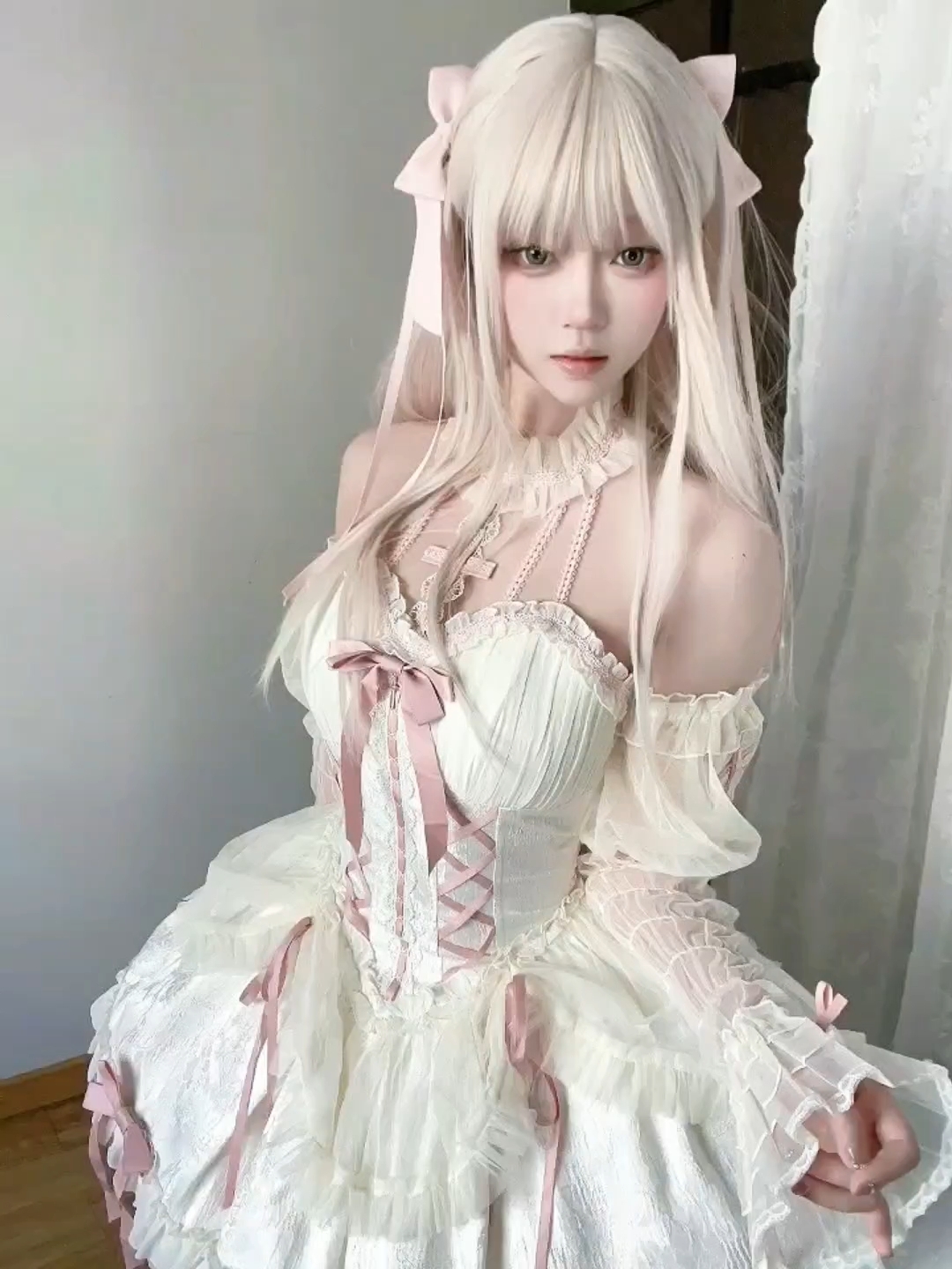 这个白粉色好干净透亮啊，真的常看长新，又被种草了一次