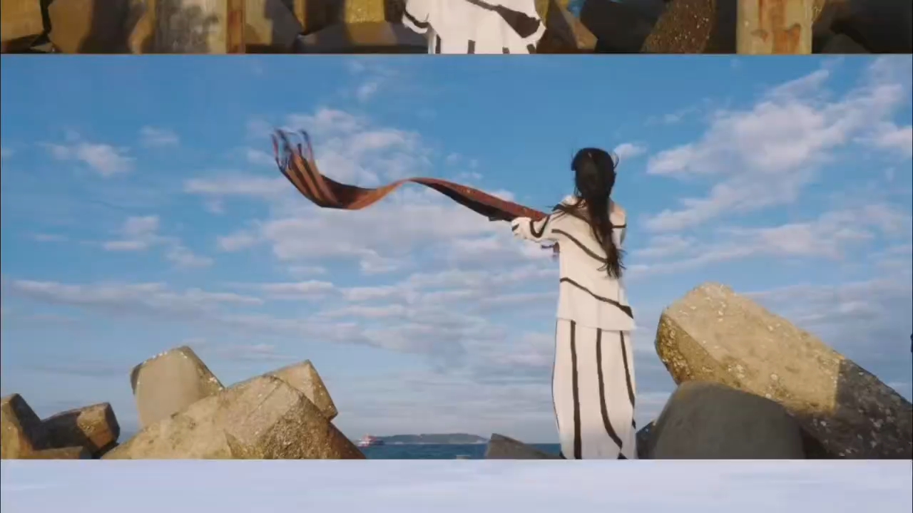 黎锦纹样记千年，鸟笛声声唤山海。非遗活在日常里，这才是传承。跟我的镜头一起走进不一样的三亚海棠湾。 #奔内热海棠 #去海棠自驾看海 #椰雕 #黎锦  #去三亚这么玩才地道