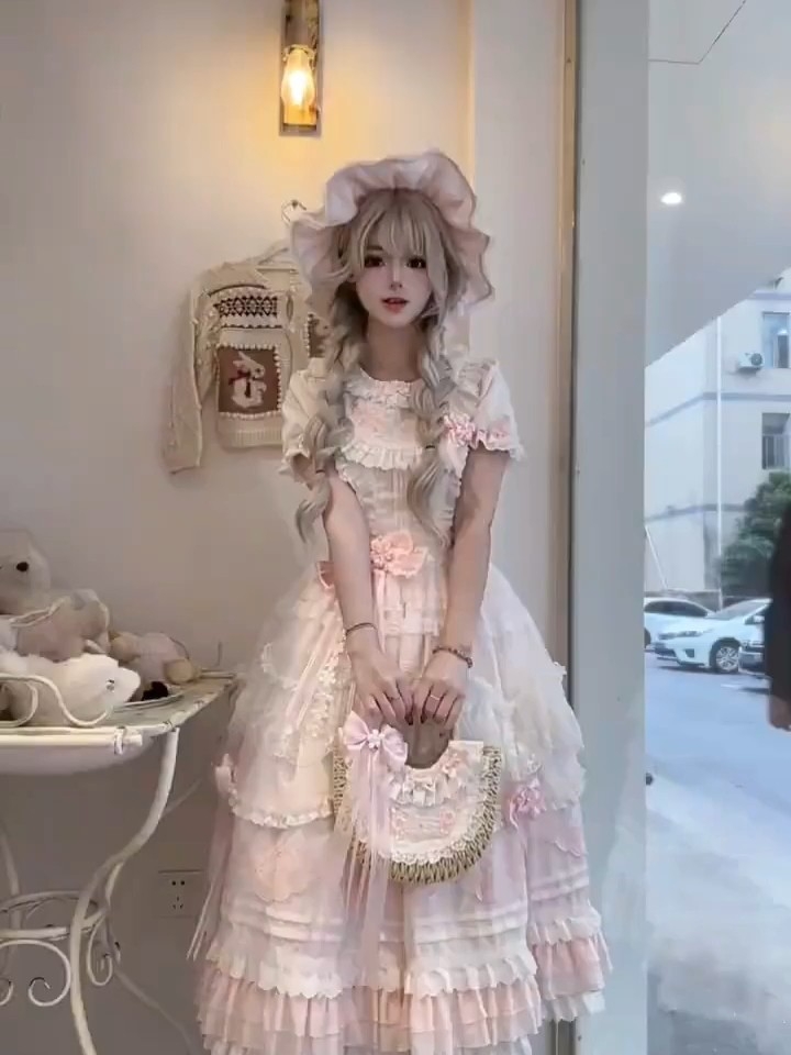 好优雅好美萌的粉色，套头就走的裙子终于被我找到了，这个粉色是真的很有质感哎