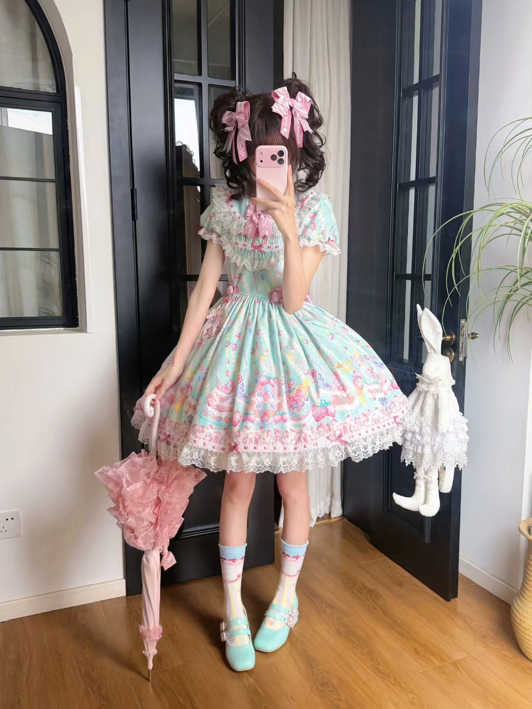 好乖好萌的小裙子啊！ 这个颜色是真的美，就问谁能拒绝啊！#吃我一波Lolita安利 #Lolita日常 #Lolita装扮 #Lolita
