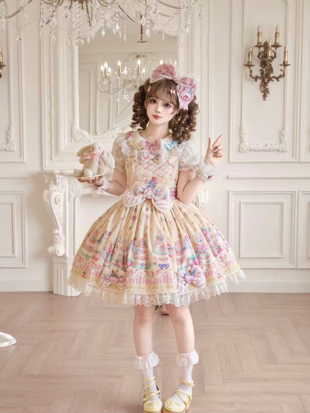 奶黄色是真的很美萌，没有人能拒绝这种甜甜的柄图，这个印花是真的很清新的感觉