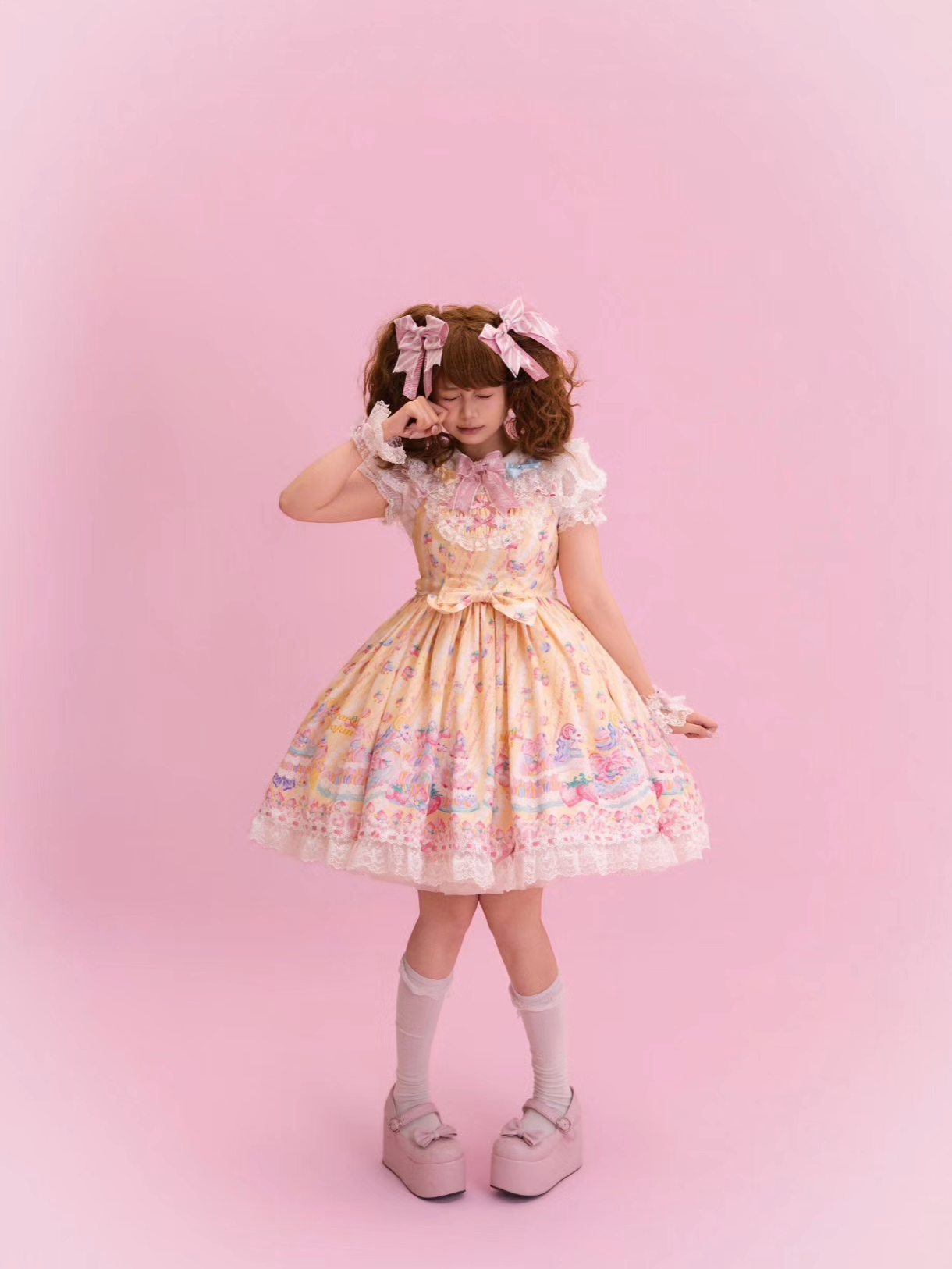 奶乎乎的颜色也太让人心动了吧，一眼狠狠爱上呀～#吃我一波Lolita安利 #Lolita #Lolita日常 #Lolita装扮