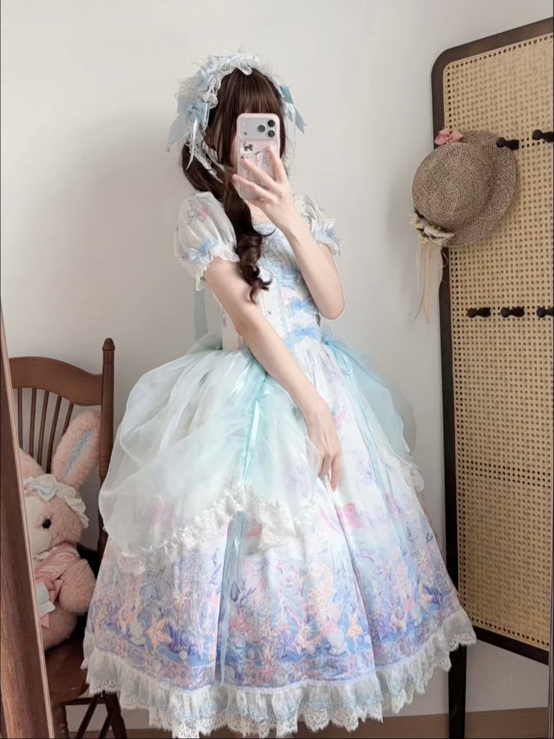这个网纱设计是真的很温柔了，好爱这种特别适合去海边的颜色，看起来就很清新