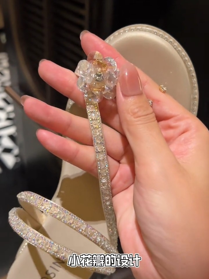 一双自带氛围感的仙女凉鞋💎
